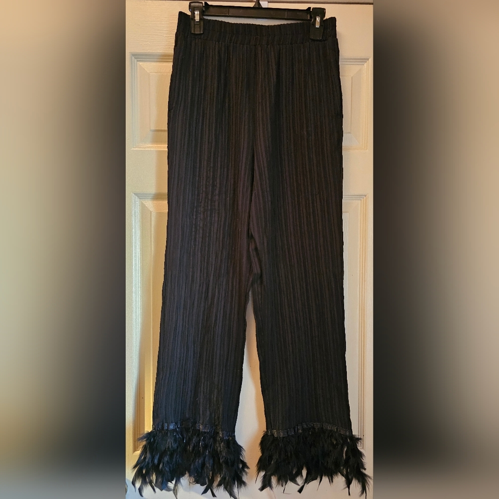 SHEIN Black Wide Leg Feather-Hem Pants